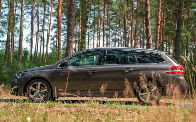 Peugeot 308 cena 32500 przebieg: 229500, rok produkcji 2015 z Zbąszyń małe 137